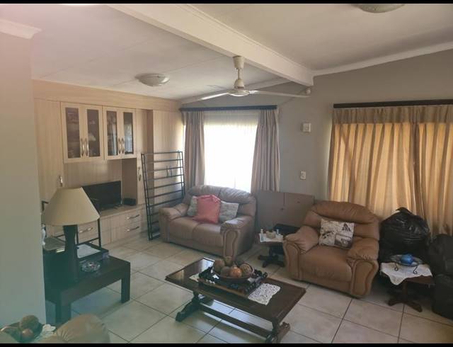 3 BEDROOM HOUSE FOR SALE IN HURLYVALE
